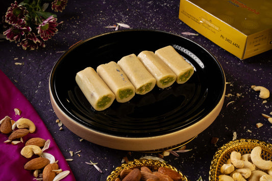 Kaju Pista Rolls